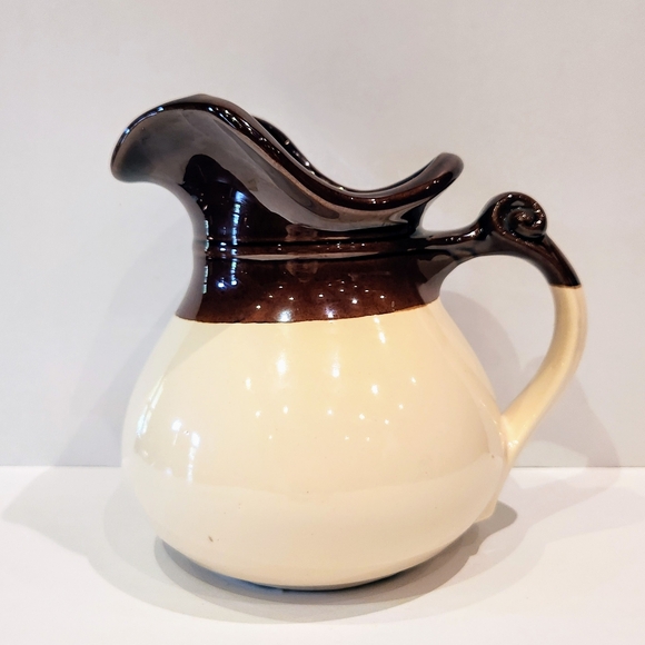 Mc coy Water Pitcher - Picture 3 of 8